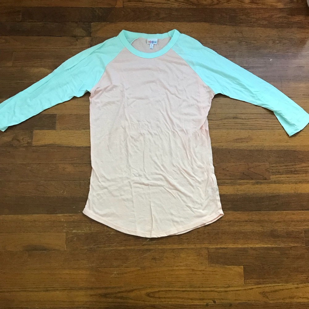 LuLaRoe randy tee